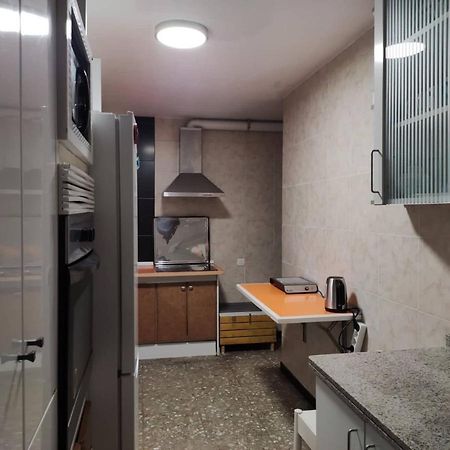 35-3- Комната В Квартире Для Семьи От 1 До 4 Человек В Центре Аликанте Экстерьер фото
