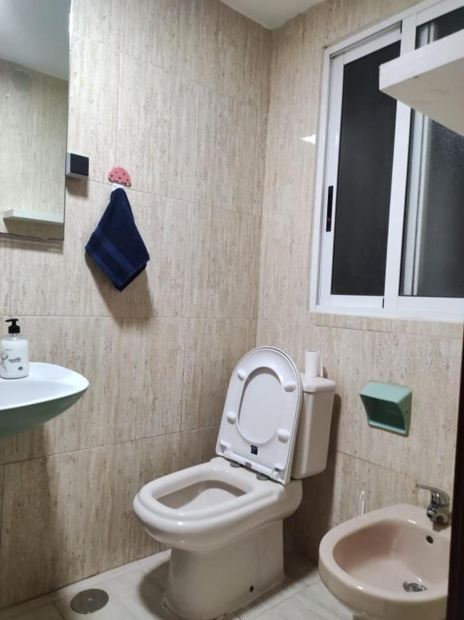 35-3- Комната В Квартире Для Семьи От 1 До 4 Человек В Центре Аликанте Экстерьер фото
